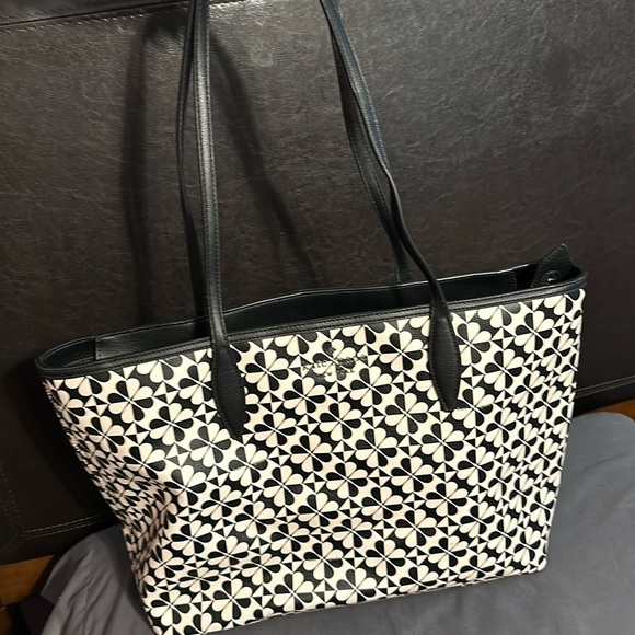 Kate spade purse - Picture 1 of 2